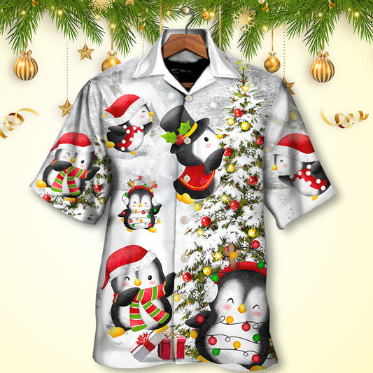 Christmas Chilling Penguin Family In Love Christmas - Hawaiian Shirt