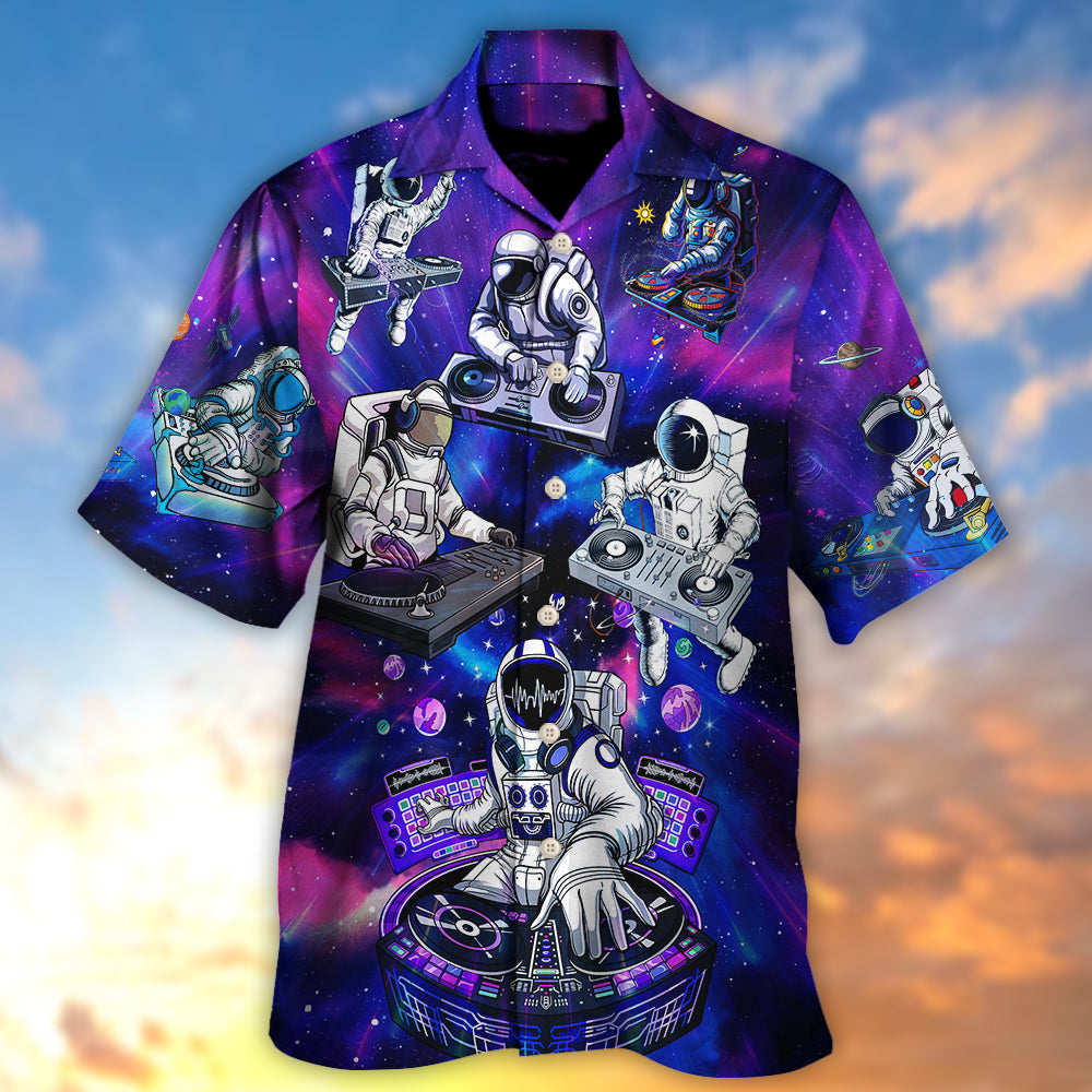 DJ Astronaut Live On Stage Galaxy - Hawaiian Shirt 