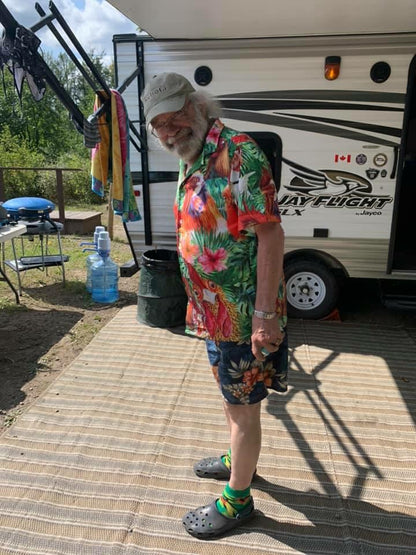 Chicken Loves Summer Tropical Style - Hawaiian Shirt 