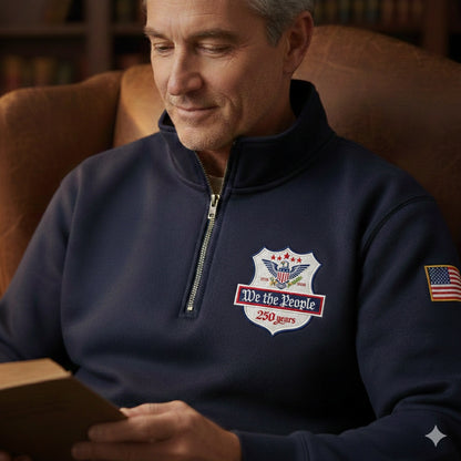 Sudadera con cuello de cremallera bordada con el 250.º aniversario de EE. UU. "We The People"
